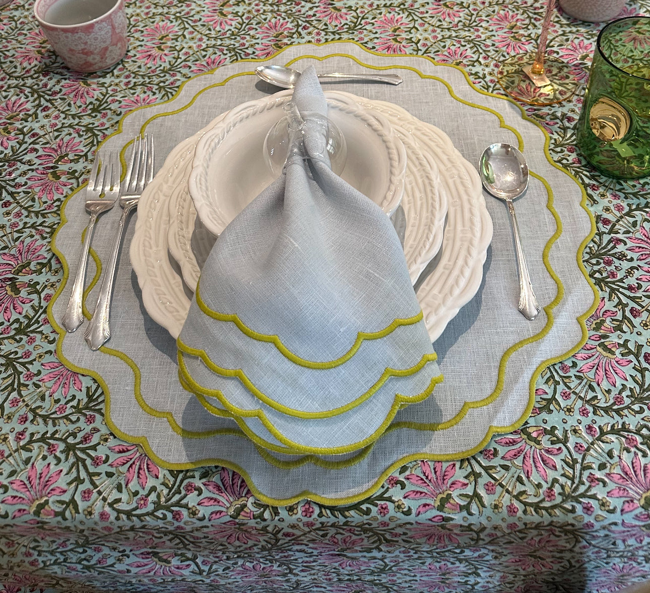 LINEN SCALLOPED NAPKIN SET